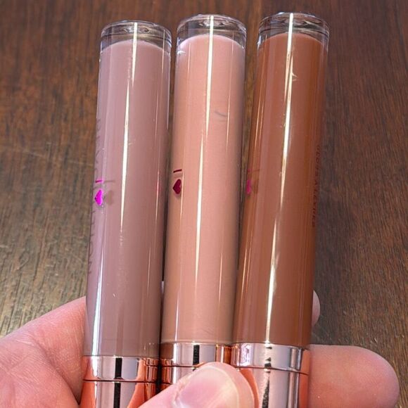 Revolution Makeup Chocolate Lip Gloss + Latte Satin Lipstick + 2 Lip Crayons - Picture 5 of 5